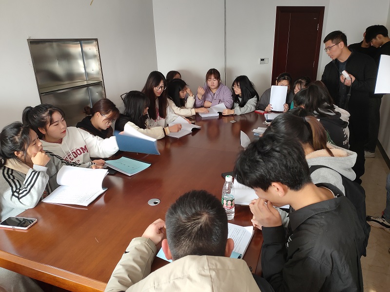 吉安職業技術學院工程造價專業學生來公司進行實踐學習(圖1)